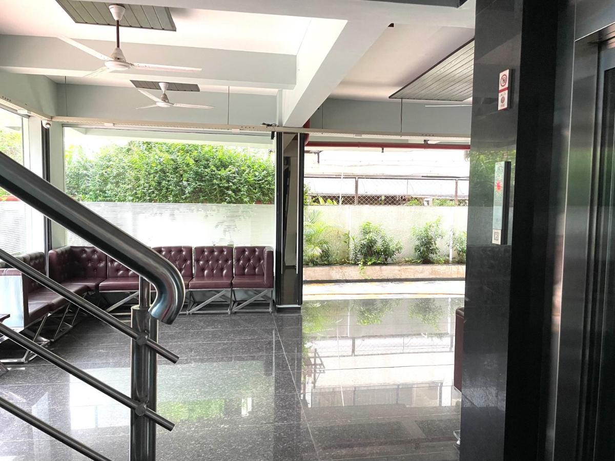 Hotel Airport Kk Nagpur Exterior foto